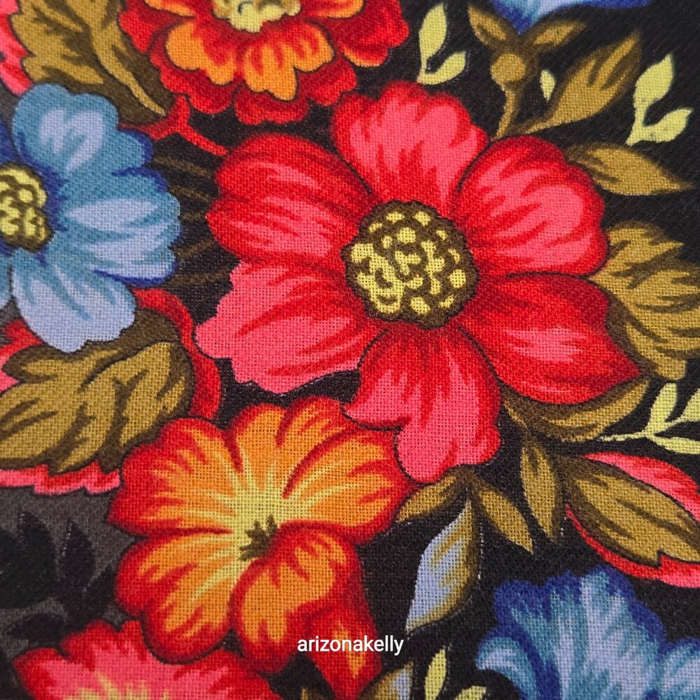 NWOT Pavlovo Posad Wool Square Scarf Vibrant Floral Design - Picture 10 of 14